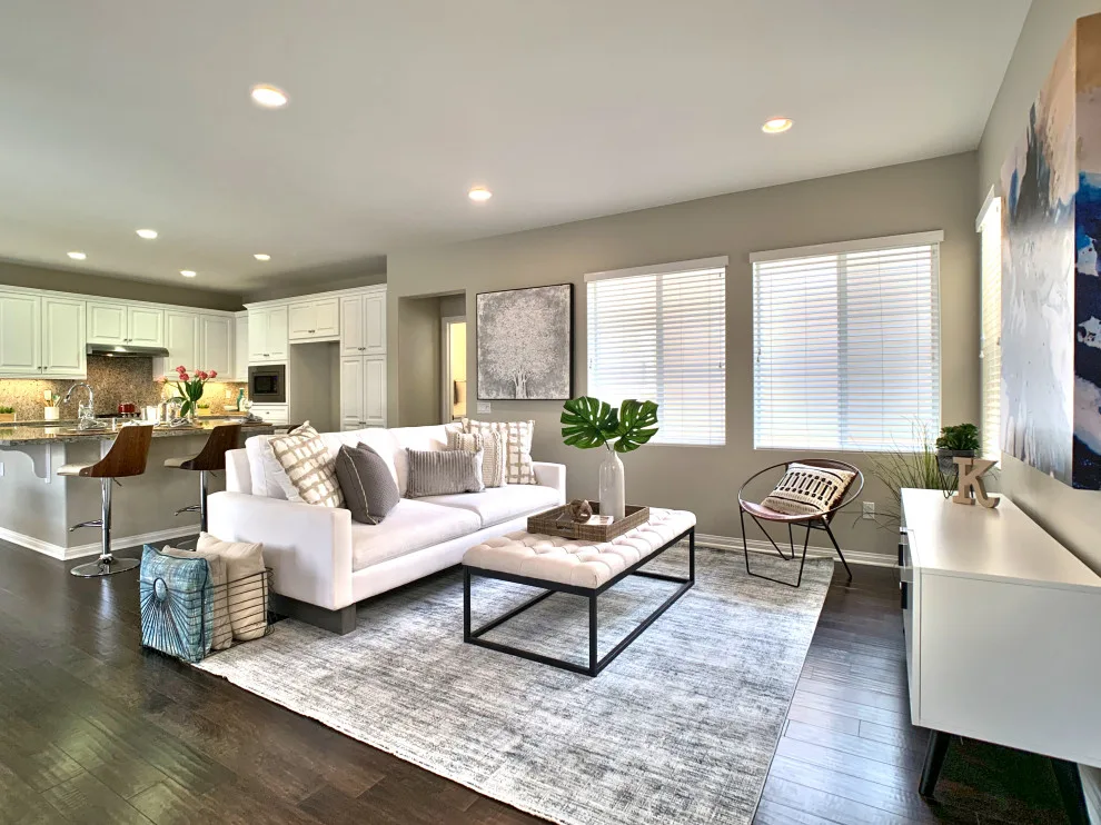 Fullerton Apartment by Hyelee Design & Staging Avenue - Photo 2