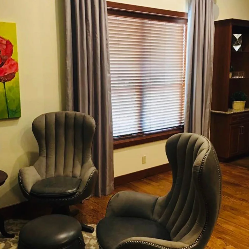 Tulsa Gaming Lounge by Melanie Leeds Design - Photo 3