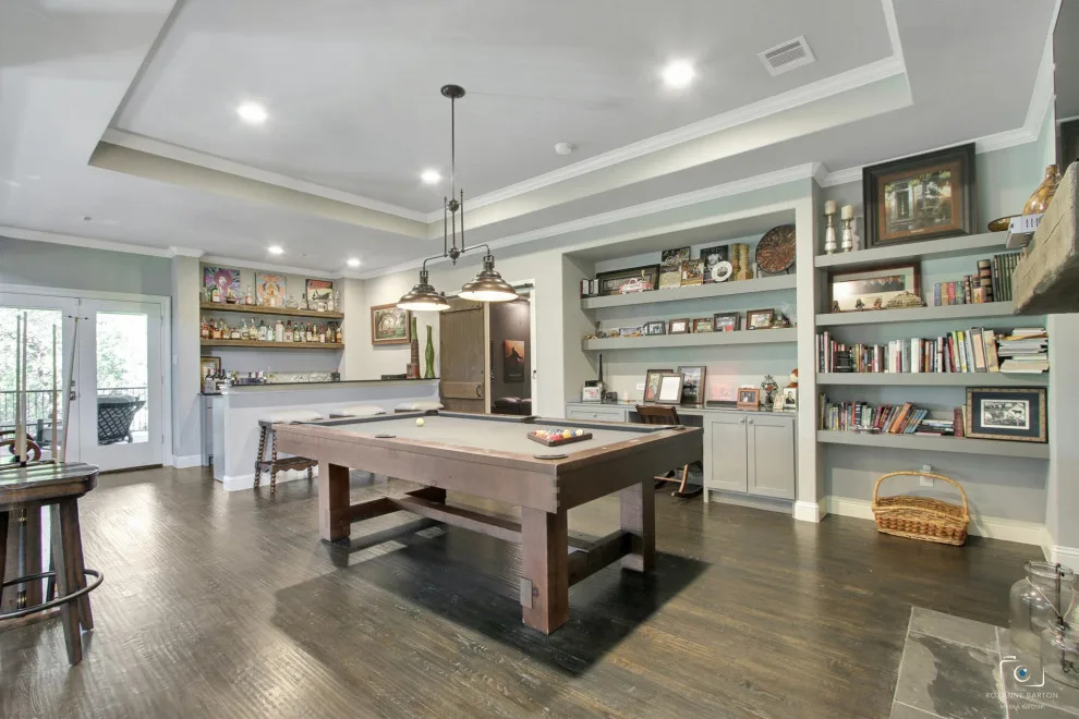 Entertainment Lounge by Shannon Harrell Interiors - Photo 2