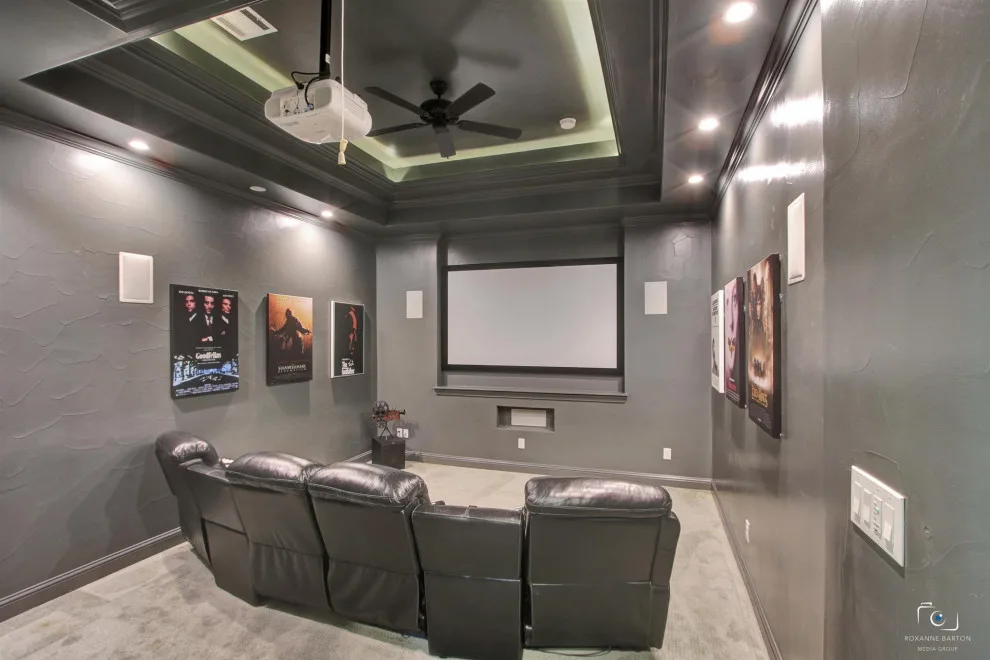 Entertainment Lounge by Shannon Harrell Interiors - Photo 3