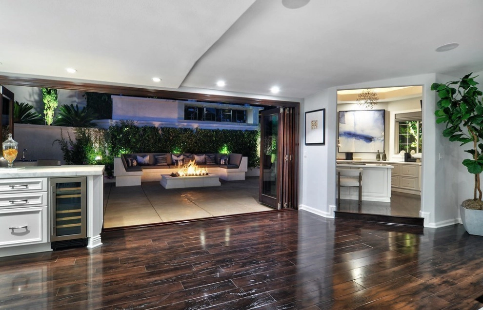 Corona Del Mar: Interior, Kitchen & Bathrooms by 3D Solutions - Photo 16