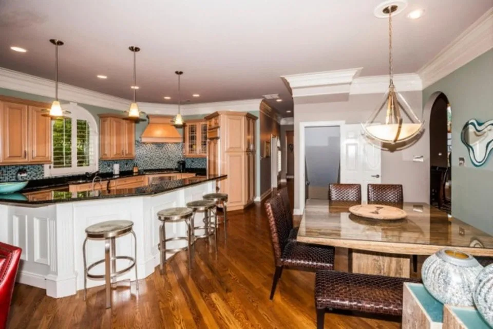 Gettysvue Residence Renovations and Styling by Finishing Touches - Photo 6