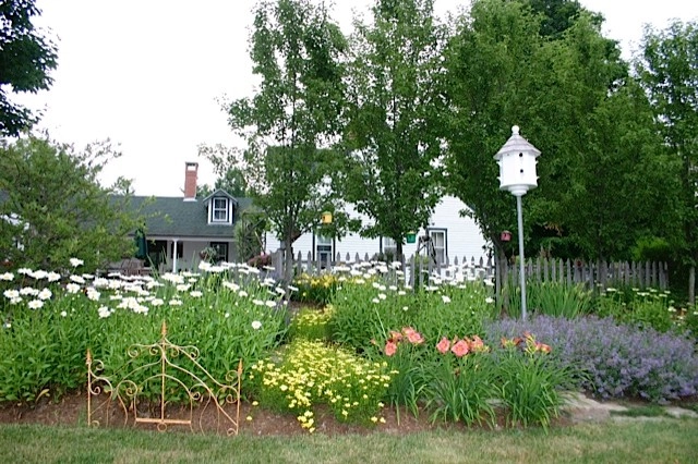 Miracle Farms Landscape Contractors - Photo 6