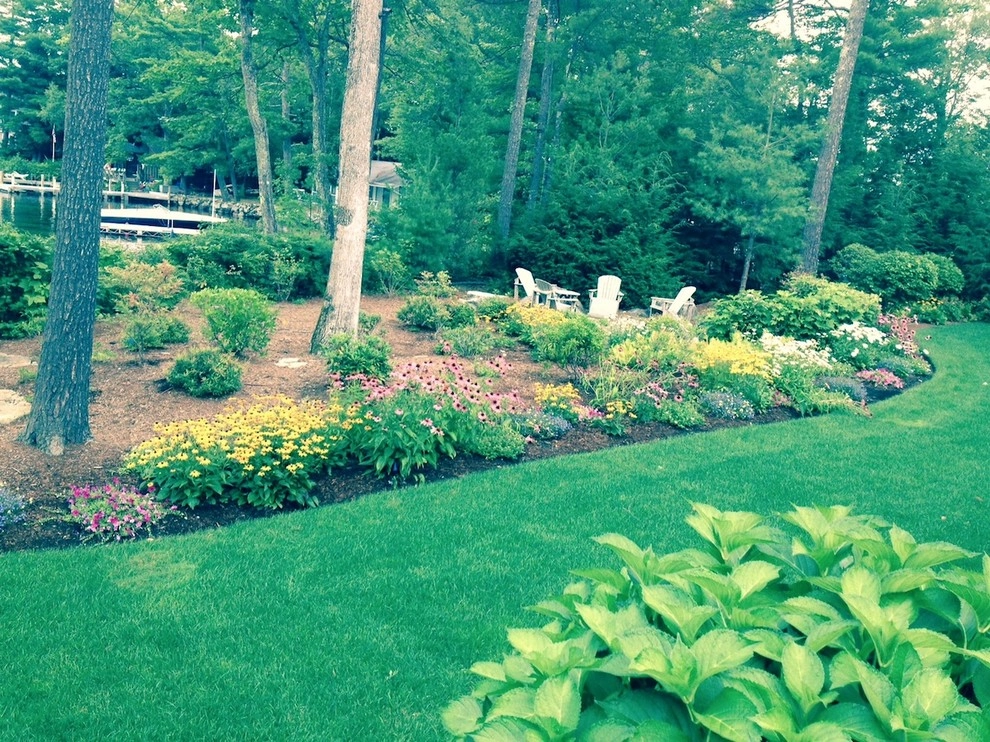 Perennial Color by Miracle Farms Landscape Contractors - Photo 3