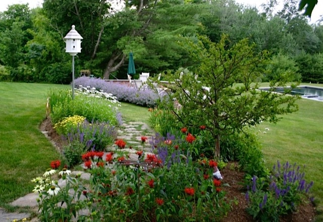 Perennial Color by Miracle Farms Landscape Contractors - Photo 9