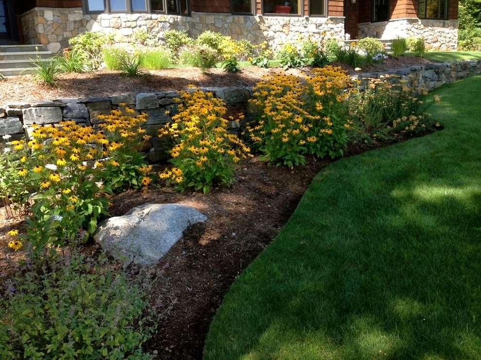 Perennial Color by Miracle Farms Landscape Contractors - Photo 14