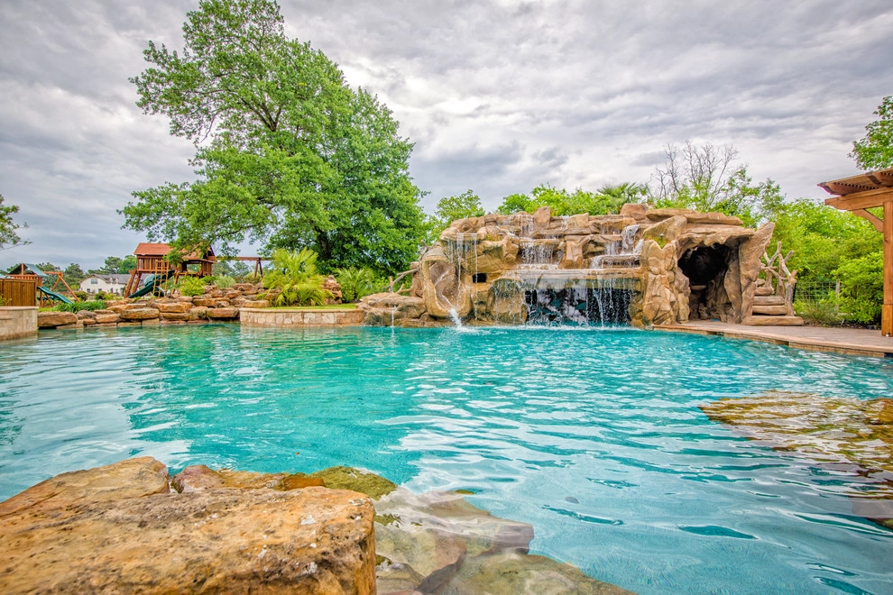 Backyard Waterpark by Mirror Lake Designs - Photo 8