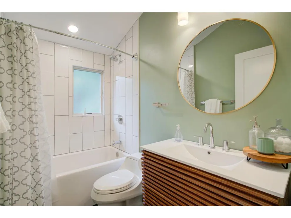 Golden Valley Performance by Well-Designed Interior Design And Home Staging - Photo 11