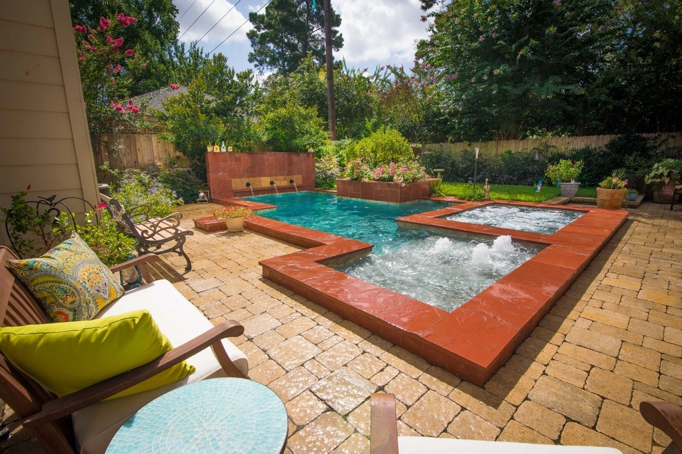 Small Courtyard Pool Design by Mirror Lake Designs - Photo 15