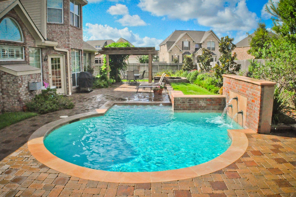 Courtyard Pools by Mirror Lake Designs - Photo 33