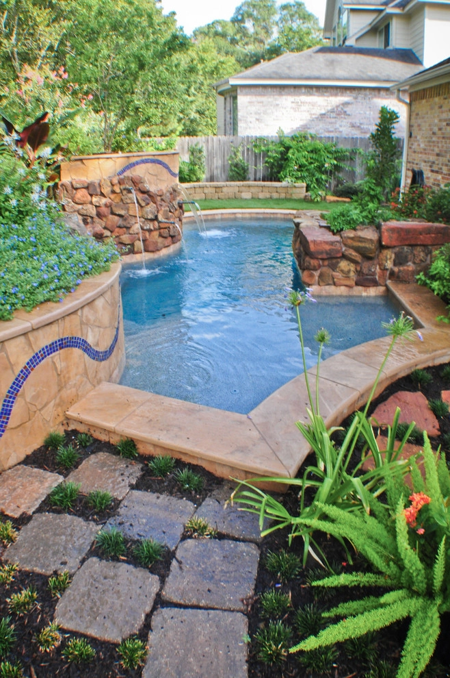 Courtyard Pools by Mirror Lake Designs - Photo 32