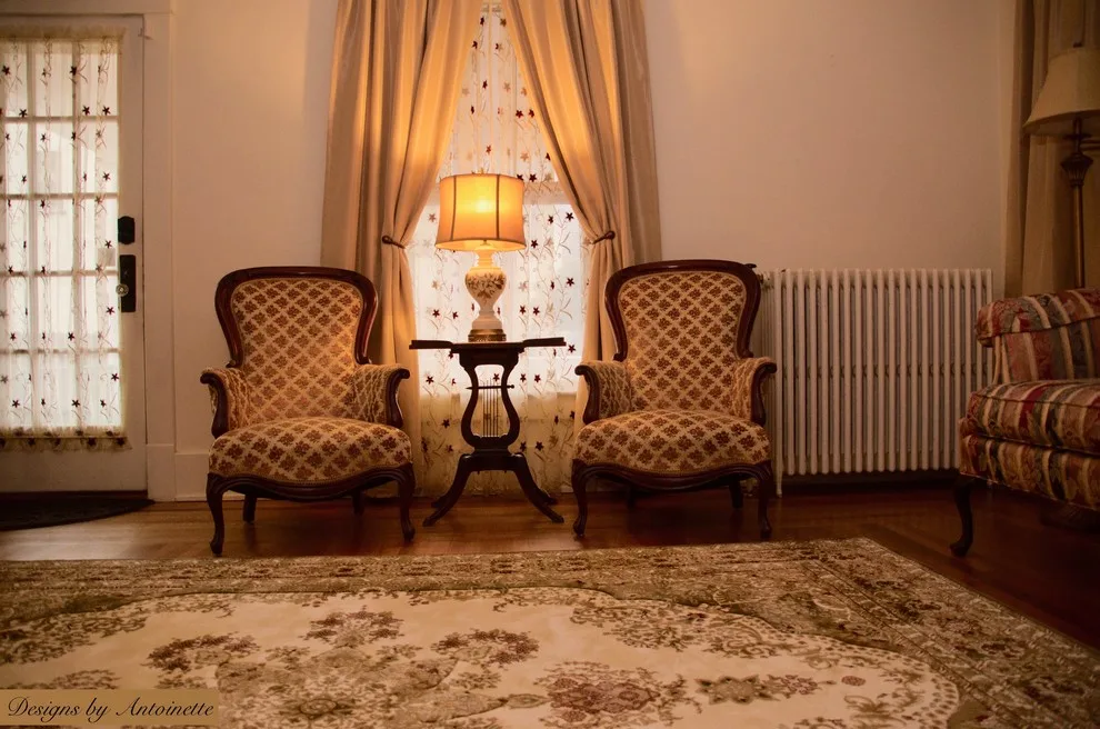 Majestic Colonial Inn and Breakfast by Tina Marie Interiors - Photo 23