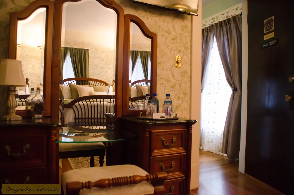 Majestic Colonial Inn and Breakfast by Tina Marie Interiors - Photo 6