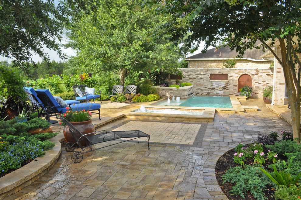 Courtyard Pool by Mirror Lake Designs - Photo 10