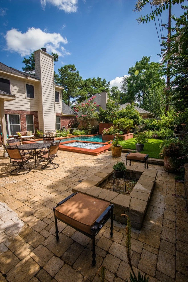 Small Courtyard Pool Design by Mirror Lake Designs - Photo 10