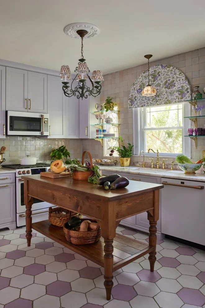 Heritage Chic by Crystal Blackshaw Interiors - Photo 10