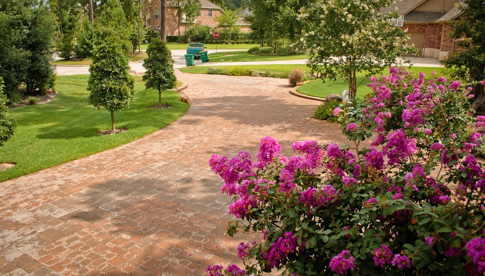 Driveways by Mirror Lake Designs - Photo 10