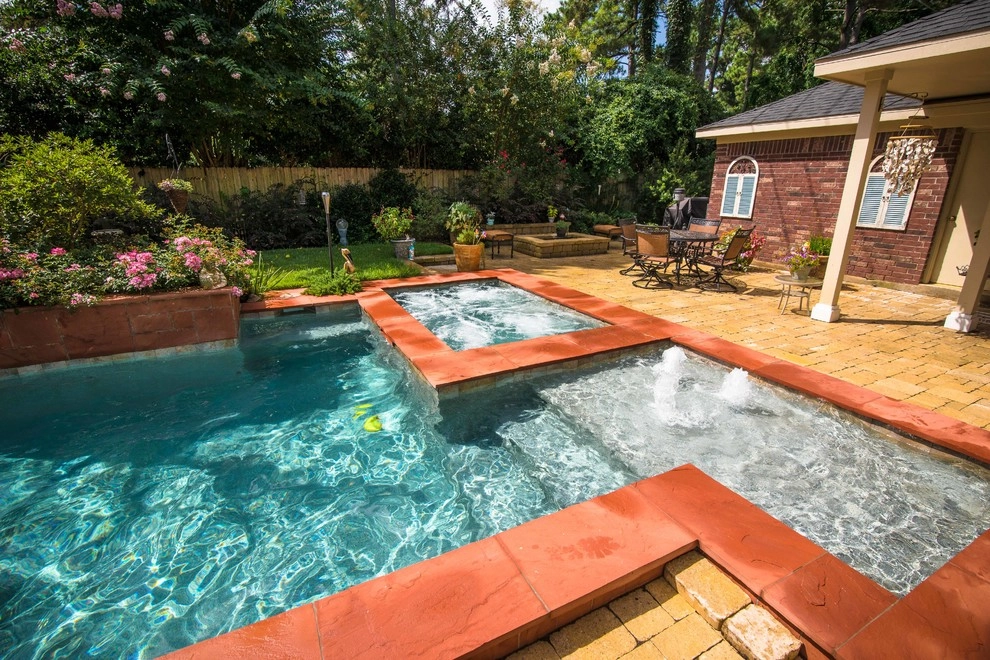 Small Courtyard Pool Design by Mirror Lake Designs - Photo 14