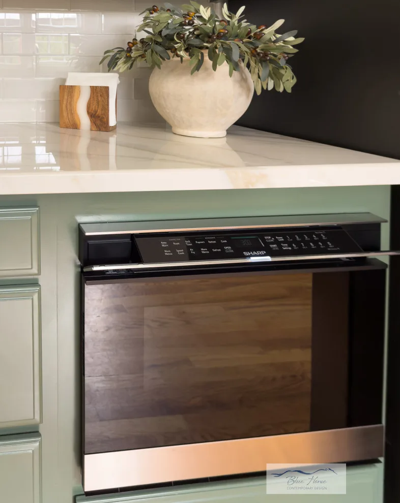 Eco-Friendly Culinary Space by Blue Horse Contemporary Design - Photo 9