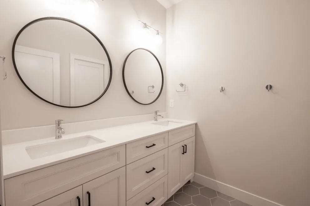 Greenwood Bespoke Construction by Alicia Dale Interiors, LLC - Photo 12