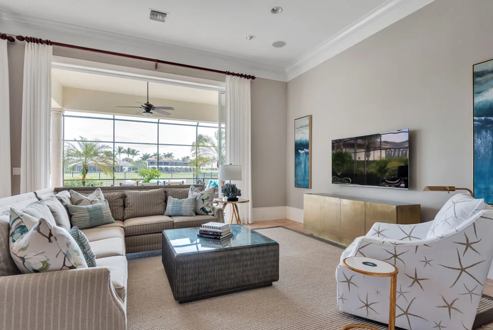 Silver Pines Home by Timothy Briscoe Interiors - Photo 9