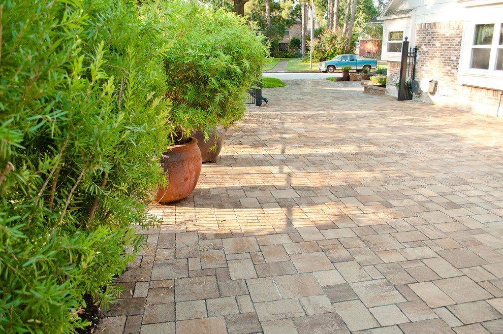 Driveways by Mirror Lake Designs - Photo 9