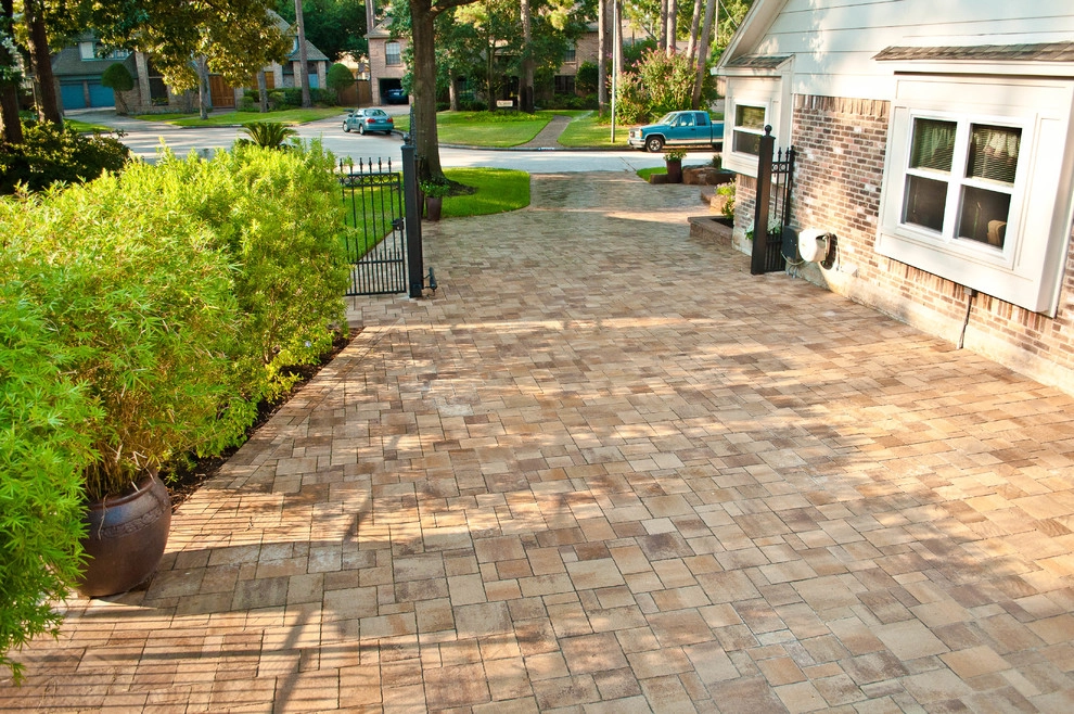 Driveways by Mirror Lake Designs - Photo 13