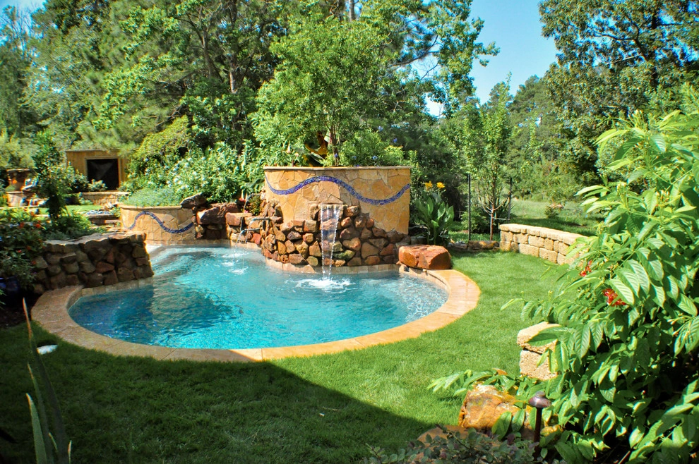 Courtyard Pools by Mirror Lake Designs - Photo 26