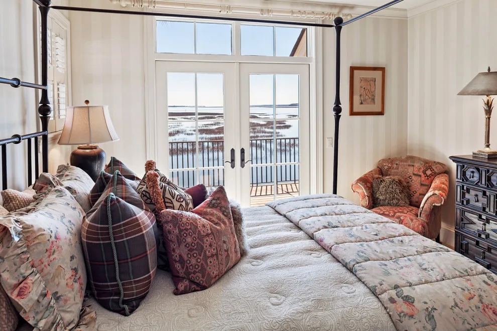 Harbor Way Townhouse by Denise Stringer Interior Design - Photo 10