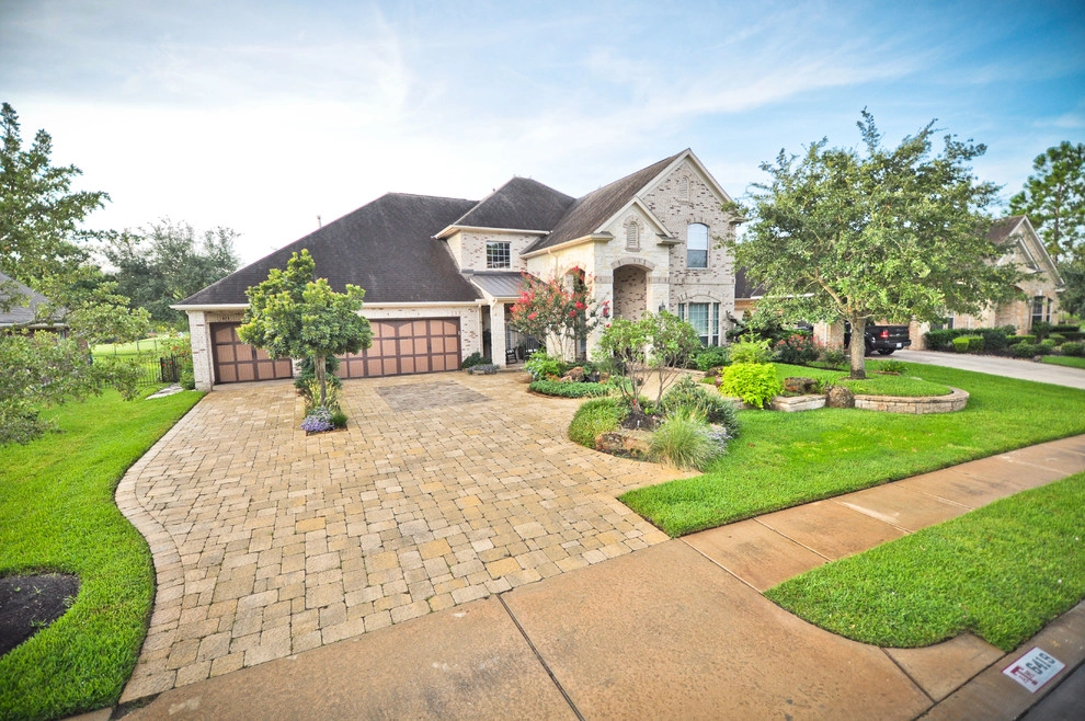 Driveways by Mirror Lake Designs - Photo 11