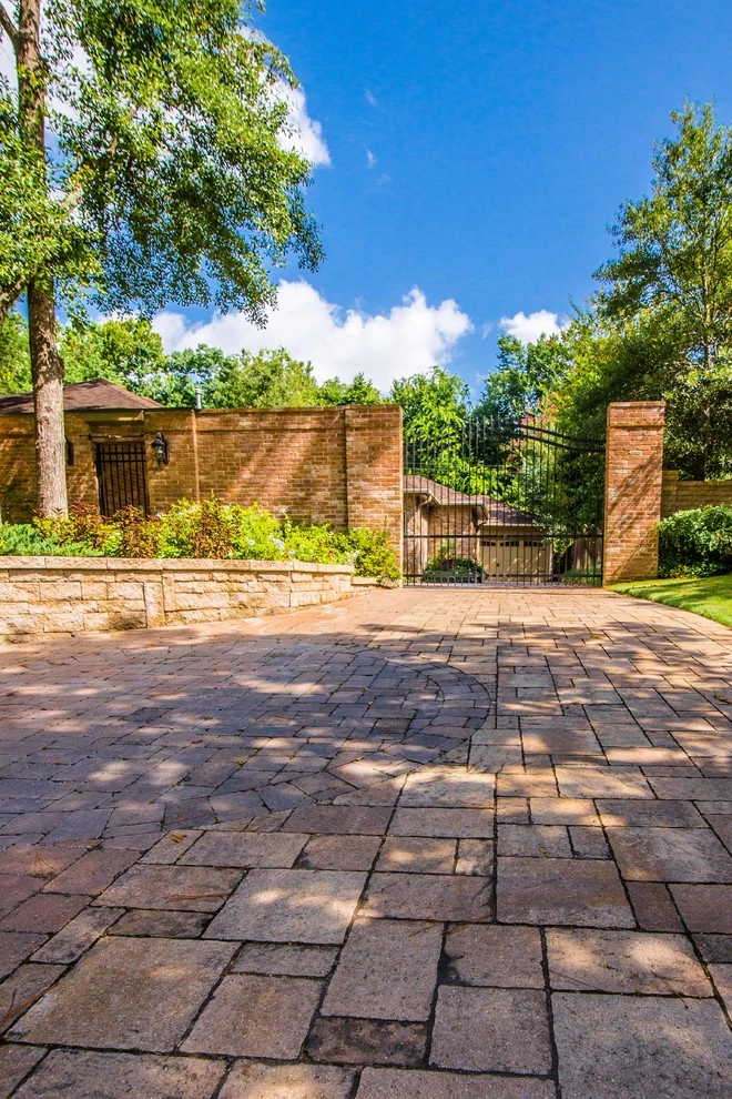 Front Courtyard Entry by Mirror Lake Designs - Photo 7