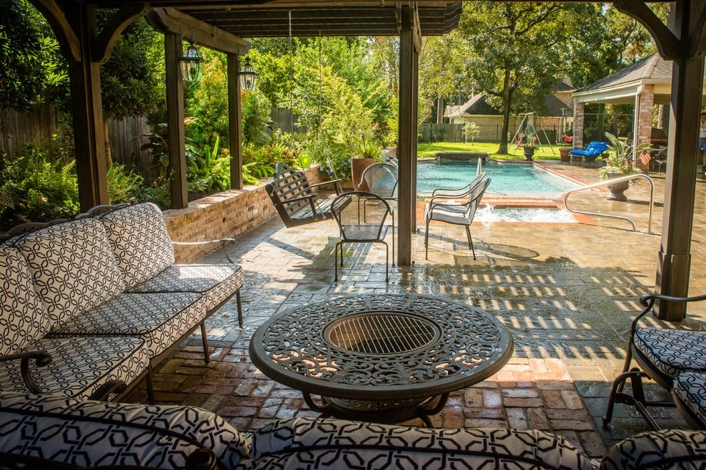 Brick and Tile Backyard Design - New Orleans Flavor by Mirror Lake Designs - Photo 6