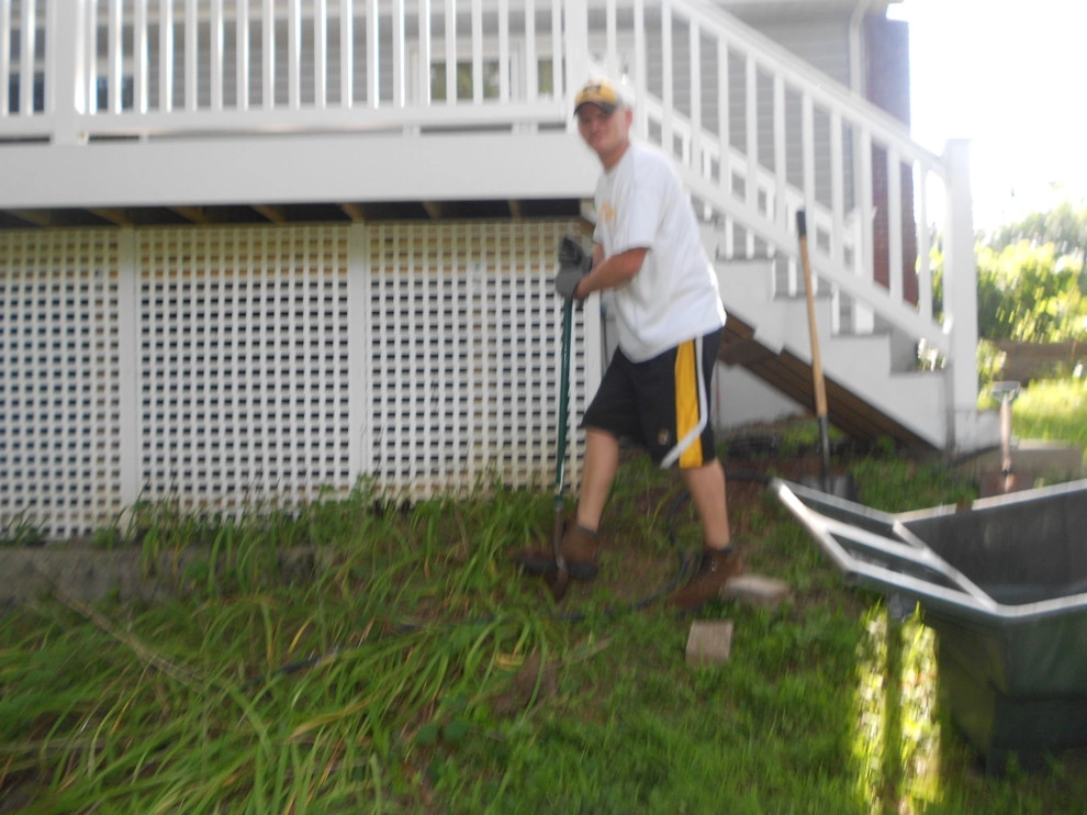Mizzou Crew Landscaping - Photo 2