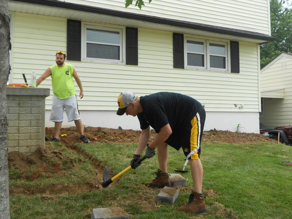 Mizzou Crew Landscaping - Photo 8