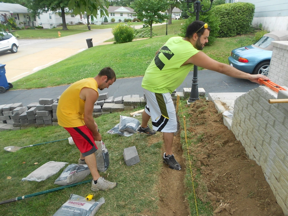 Mizzou Crew Landscaping - Photo 9