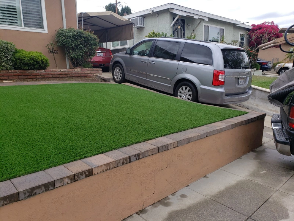 Glendale - Front Yard landscape and hardscape. by Moda Outdoor Living - Photo 10