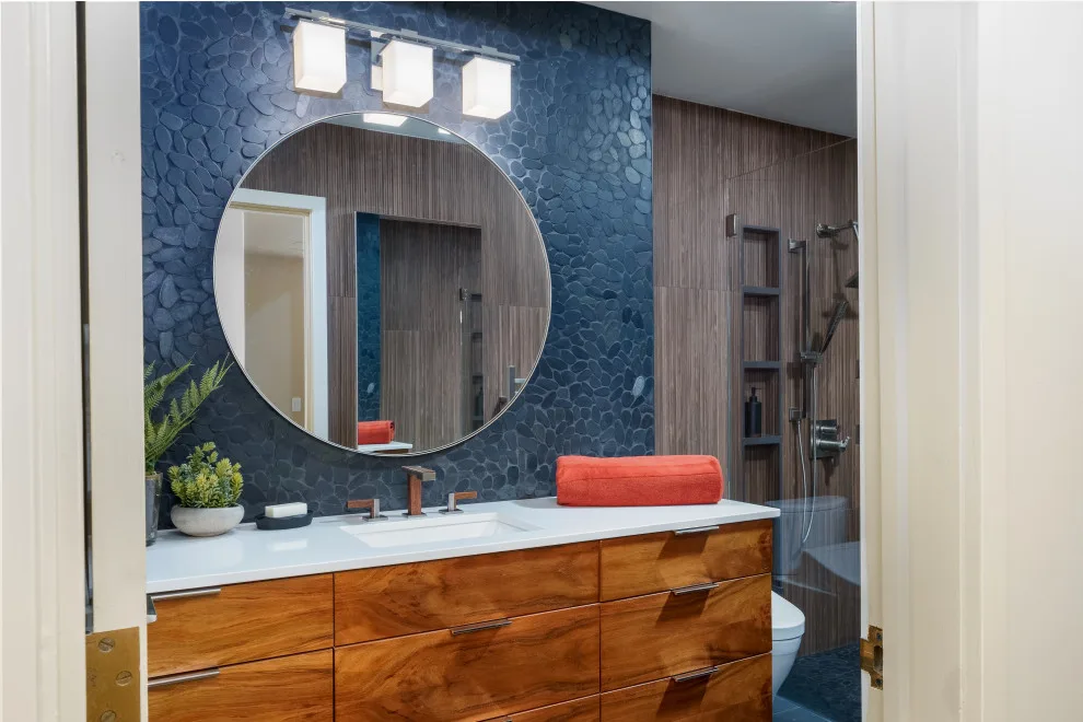 Contemporary Hawaiian Main Bathroom by Heather DeMoras Design Consultants Inc. - Photo 3