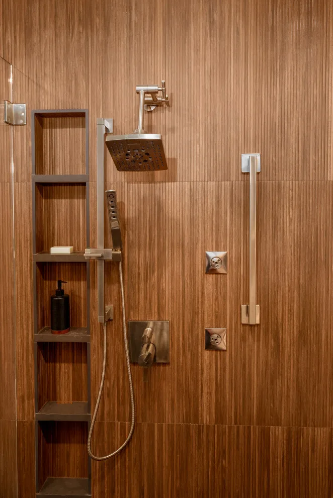 Contemporary Hawaiian Main Bathroom by Heather DeMoras Design Consultants Inc. - Photo 8