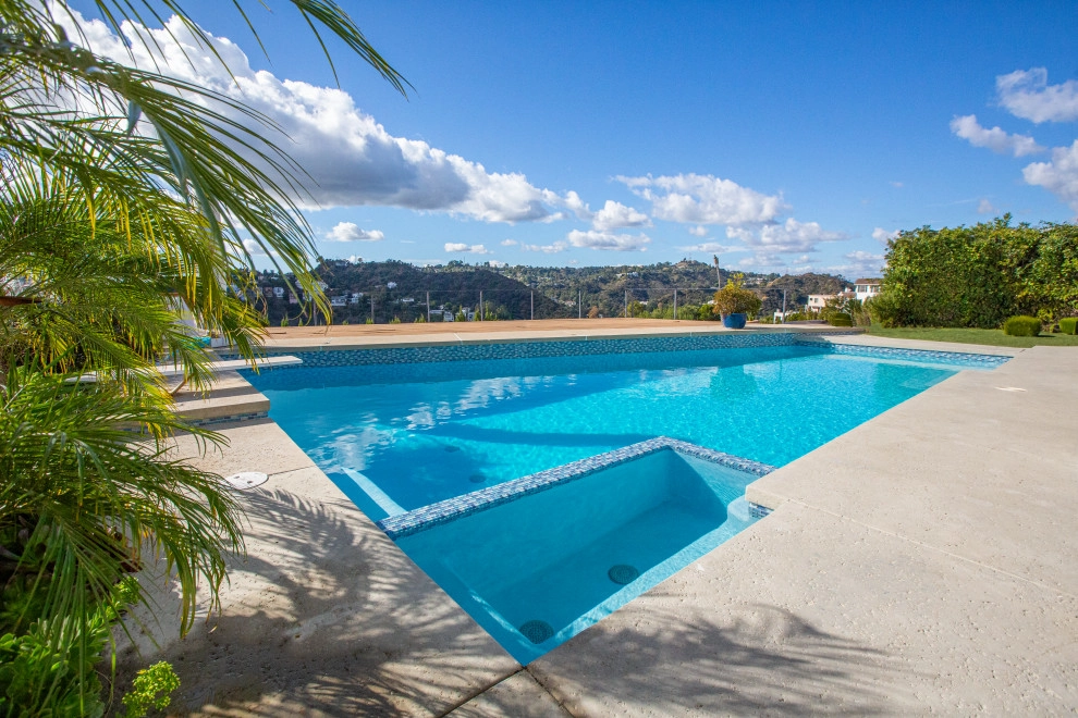 Los Angeles, CA | Pool remodel by Moda Outdoor Living - Photo 10