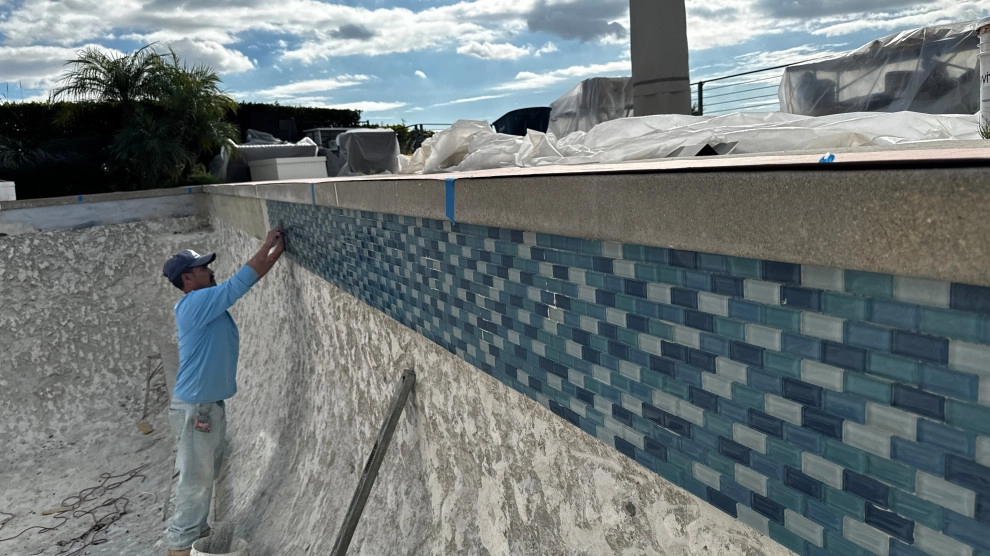 Los Angeles, CA | Pool remodel by Moda Outdoor Living - Photo 5