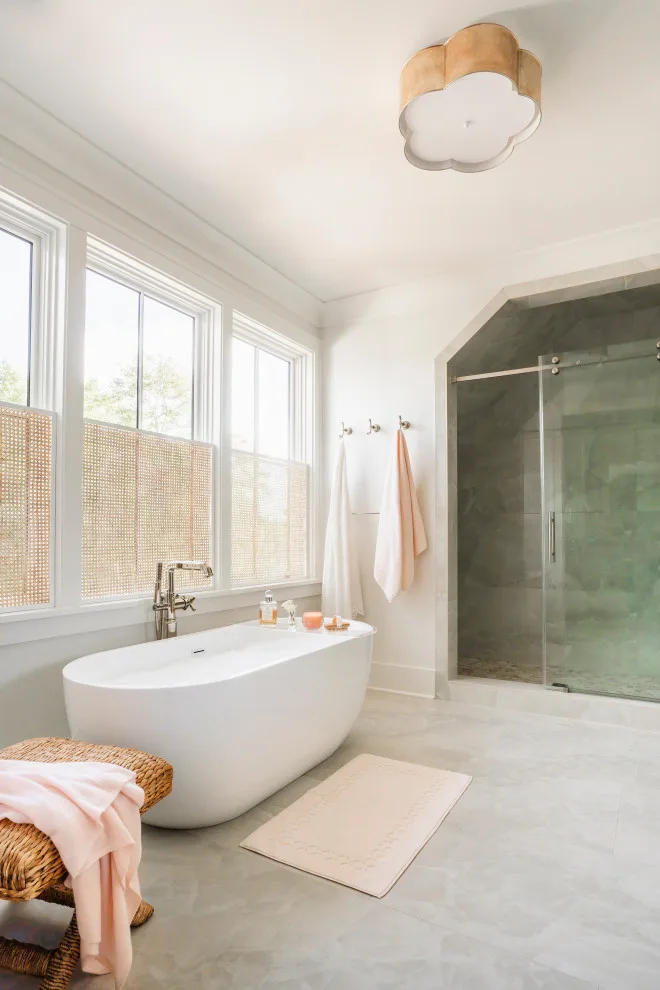Her Restroom by Low Country Luxe - Photo 3