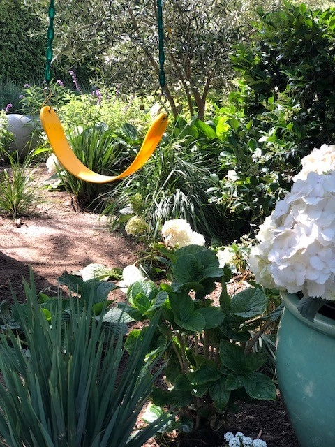 Beautiful Residence - Beverly Hills by Camille Beehler Landscape Design - Photo 12