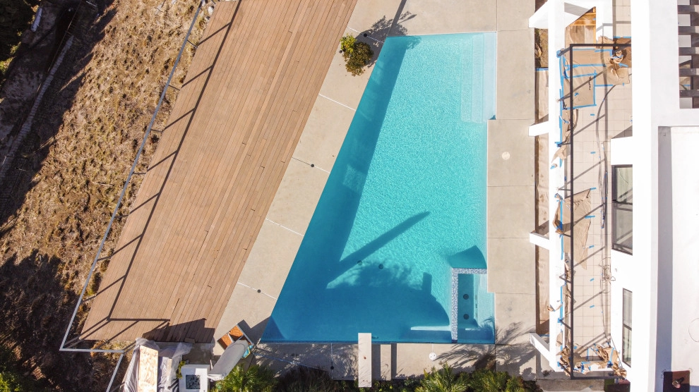 Los Angeles, CA | Pool remodel by Moda Outdoor Living - Photo 17