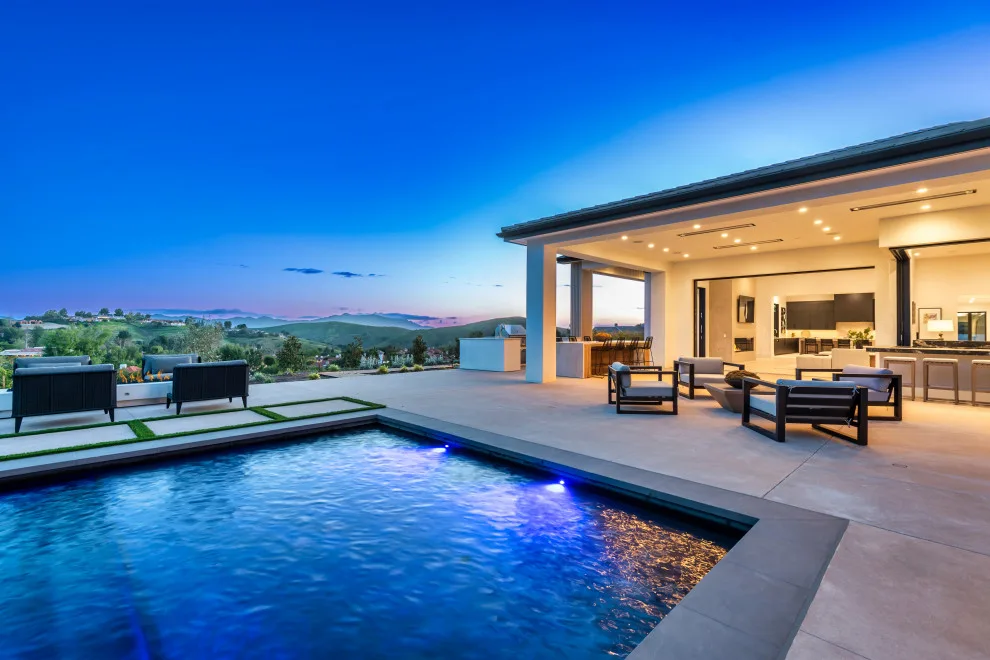 Spacious Custom Residence - Constructed by Dane Coyle; Doors/Windows/Interiors by ASD by Agoura Sash & Door, Inc. - Photo 5