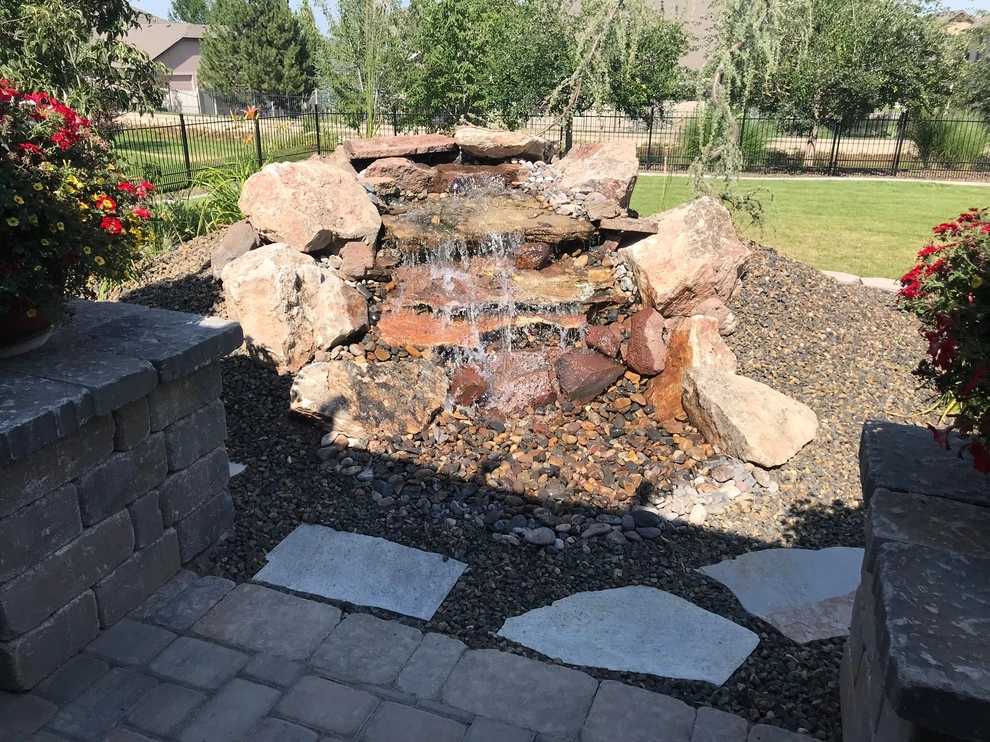 Water Features by Modern Landscape - Photo 14