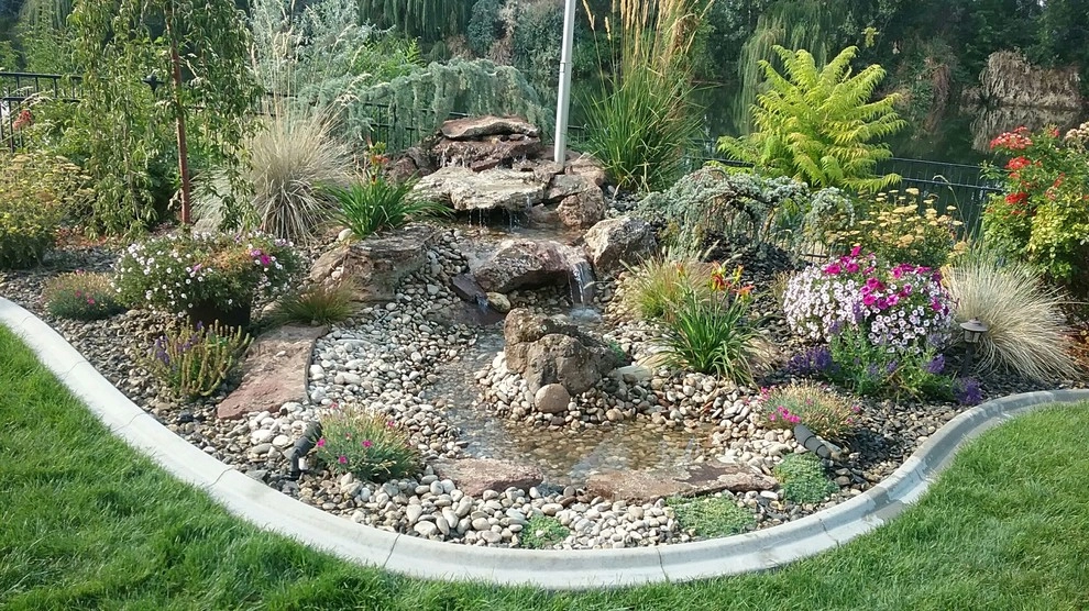 Water Features by Modern Landscape - Photo 7
