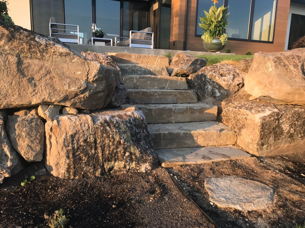 Asin residence boulder retaining wall with natural stone steps by Modern Landscape - Photo 4