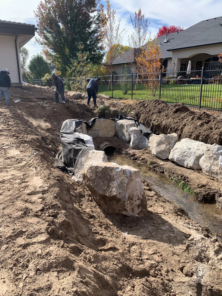 New Design and Build by Modern Landscape - Photo 4
