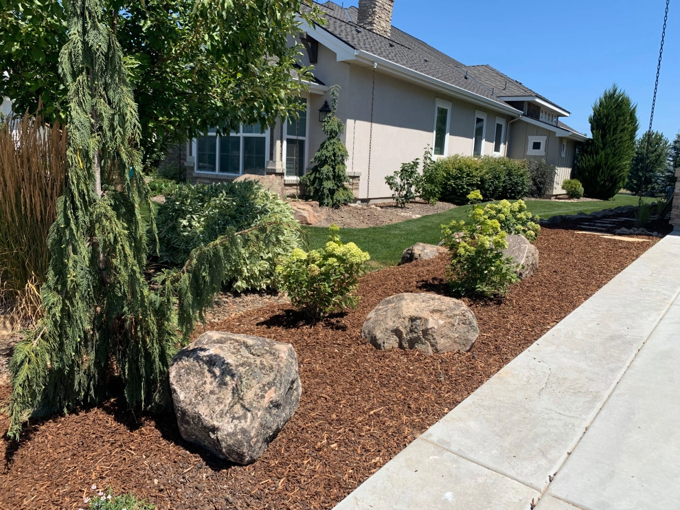 New Build Landscape by Modern Landscape - Photo 8