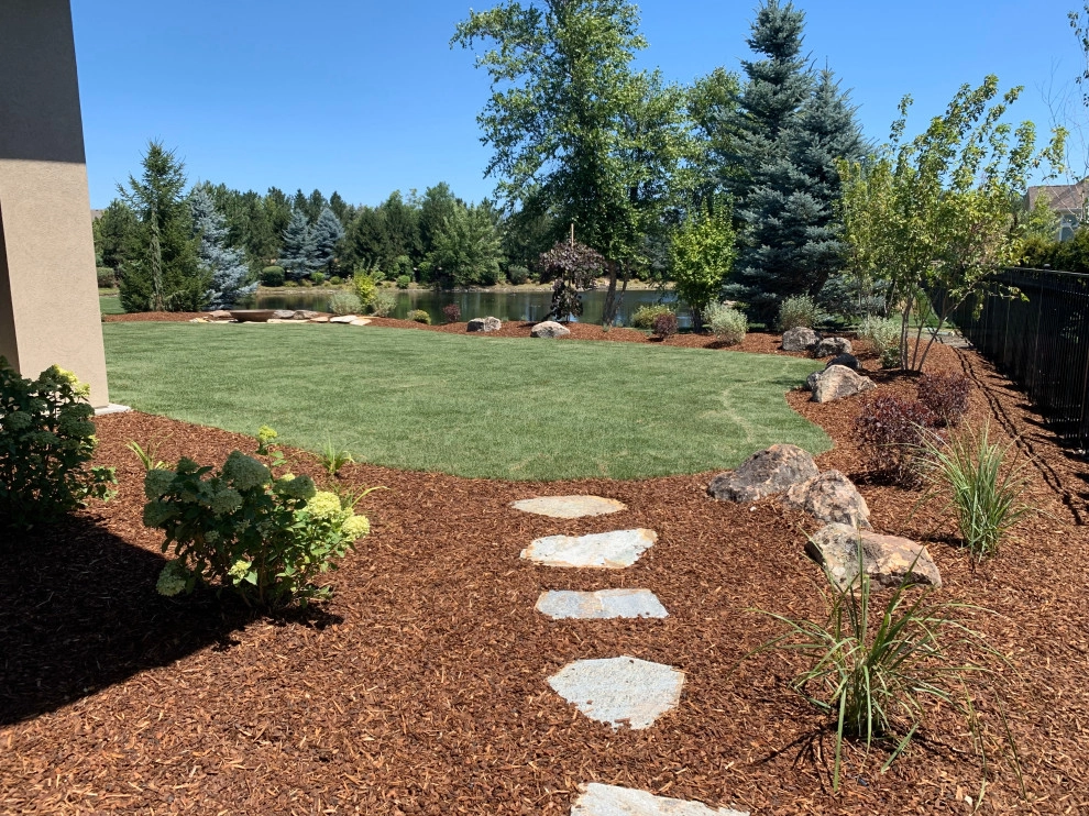 New Build Landscape by Modern Landscape - Photo 19